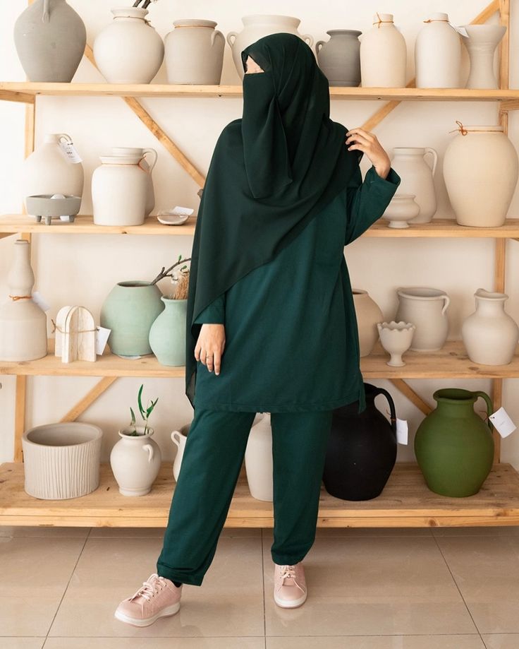Hijabs & Niqab Set